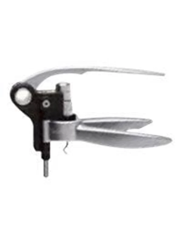 Le Creuset - bottle opener