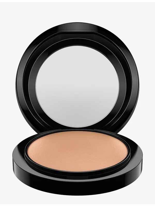 MAC Mineralize Skinfinish -  Medium Deep
