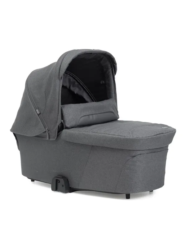 Chicco Flexi Carrycot - BLACK SATIN