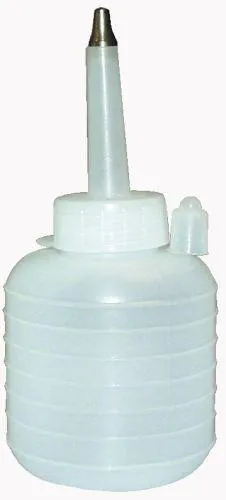 Plast oljekanne 0,3 l