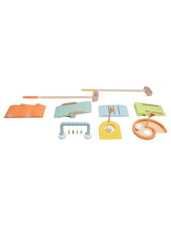 Wooden Golf Set 11 pieces.
