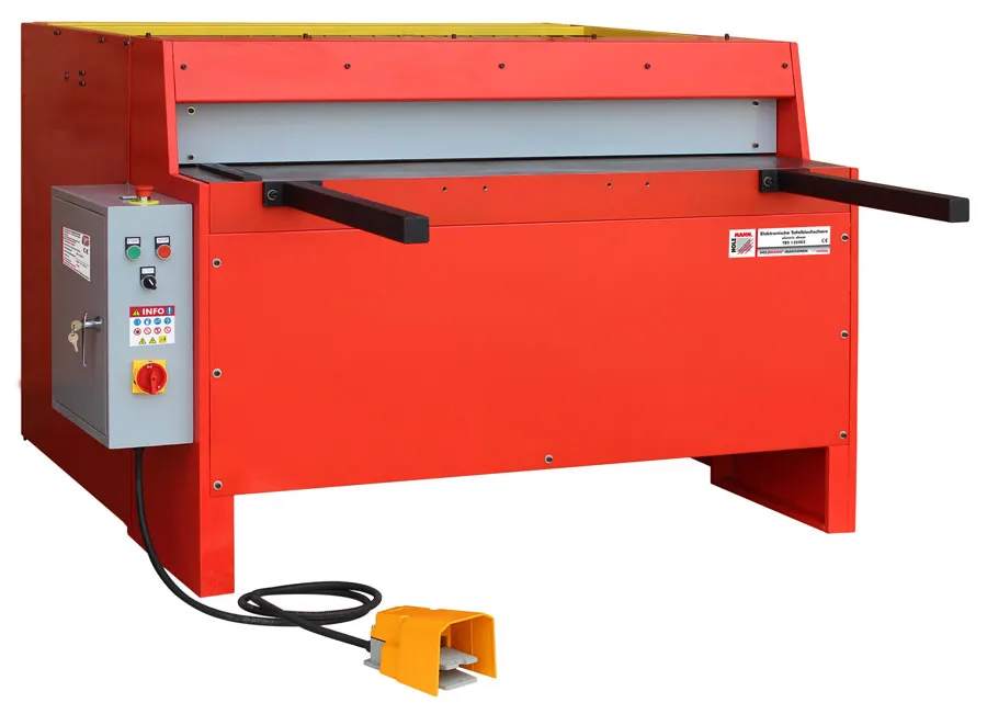 TBS2050E3_400V Elektronisk platesaks - skjærelengde 2050 mm Holzmann