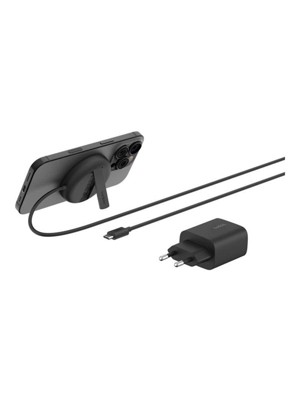 Belkin BoostCharge Pro wireless charging pad - magnetic - + AC power adapter - 15 Watt
