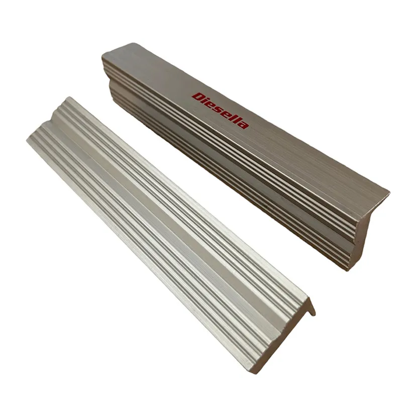 Alu. beskyttelseskjever 200 mm riflet med neodymmagneter