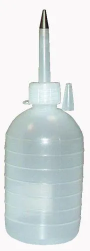Plast oljekanne 0,2 l