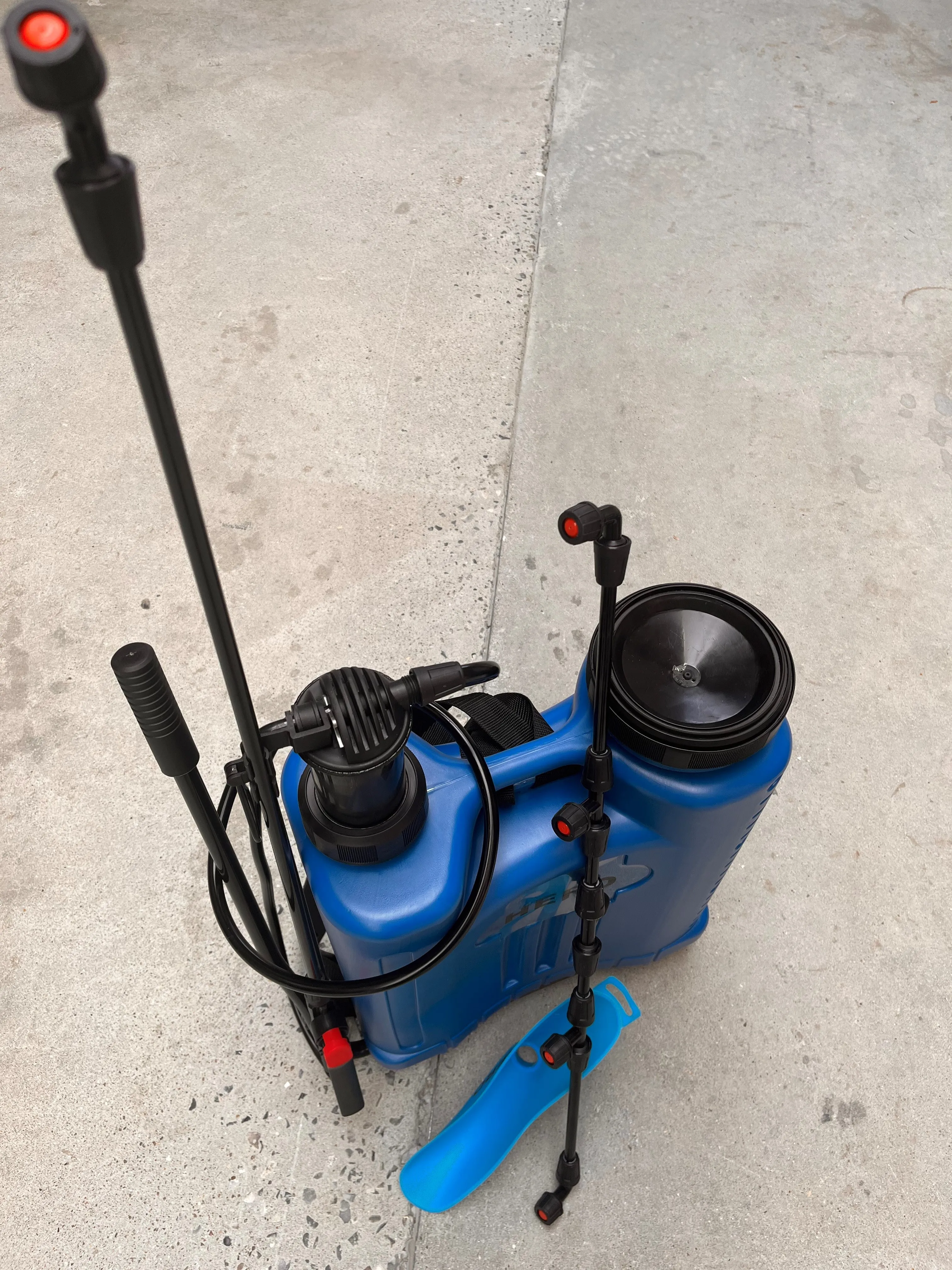 Ryggsekk sprøyte 18 liter med tilbehør