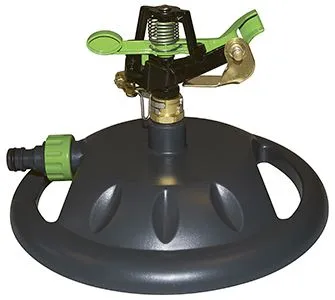 Vannkanon med messingtopp på fot
