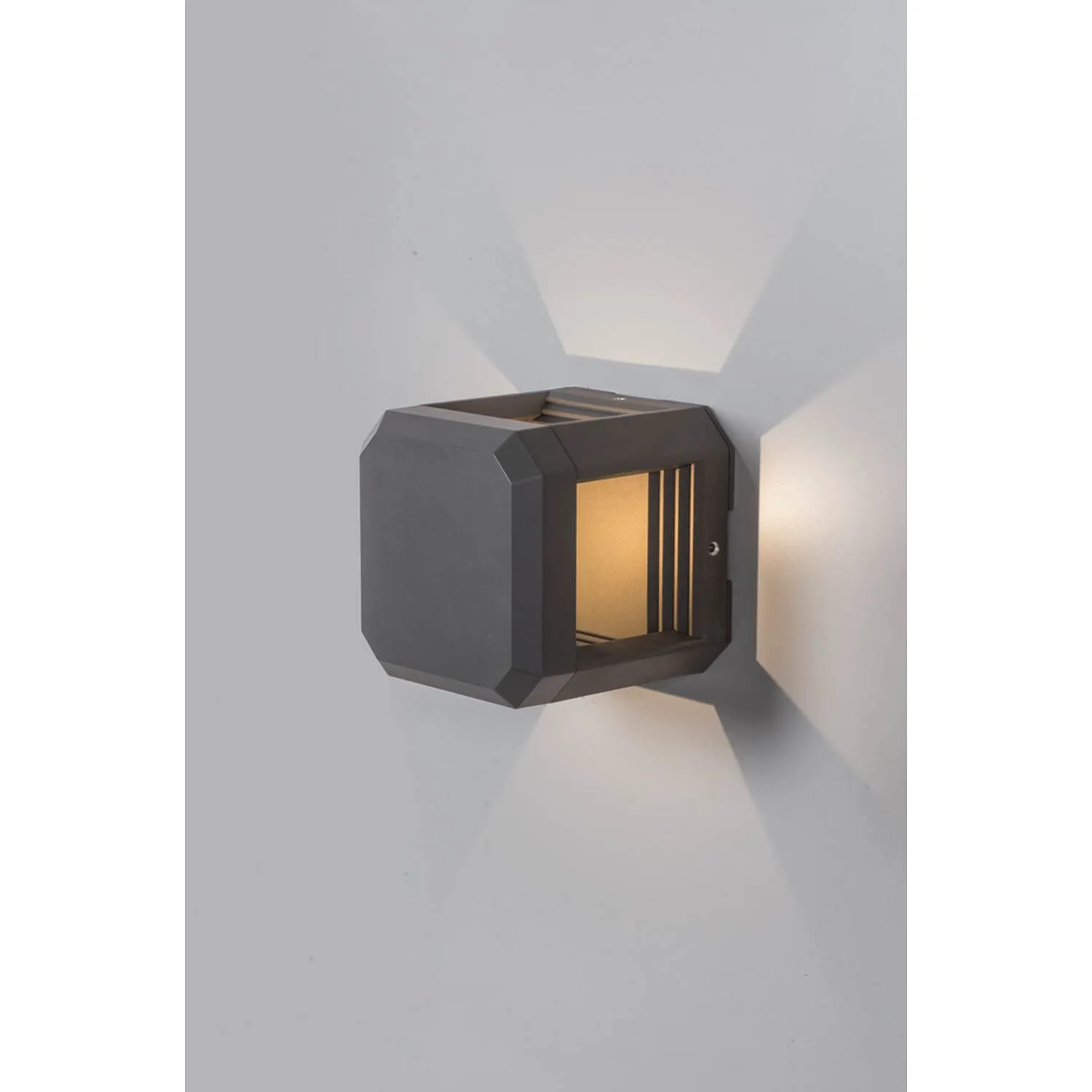 Airam Flen LED  IP44 aluminium