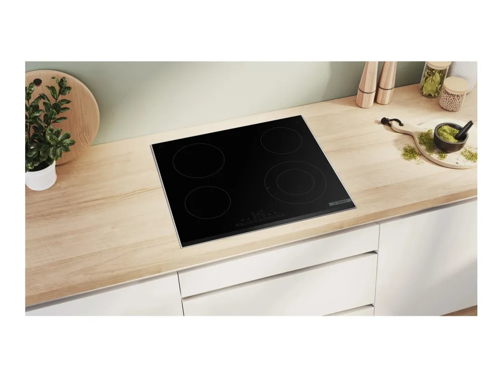 Bosch Serie 6 Keramisk topp PKF675FP2E (60cm)