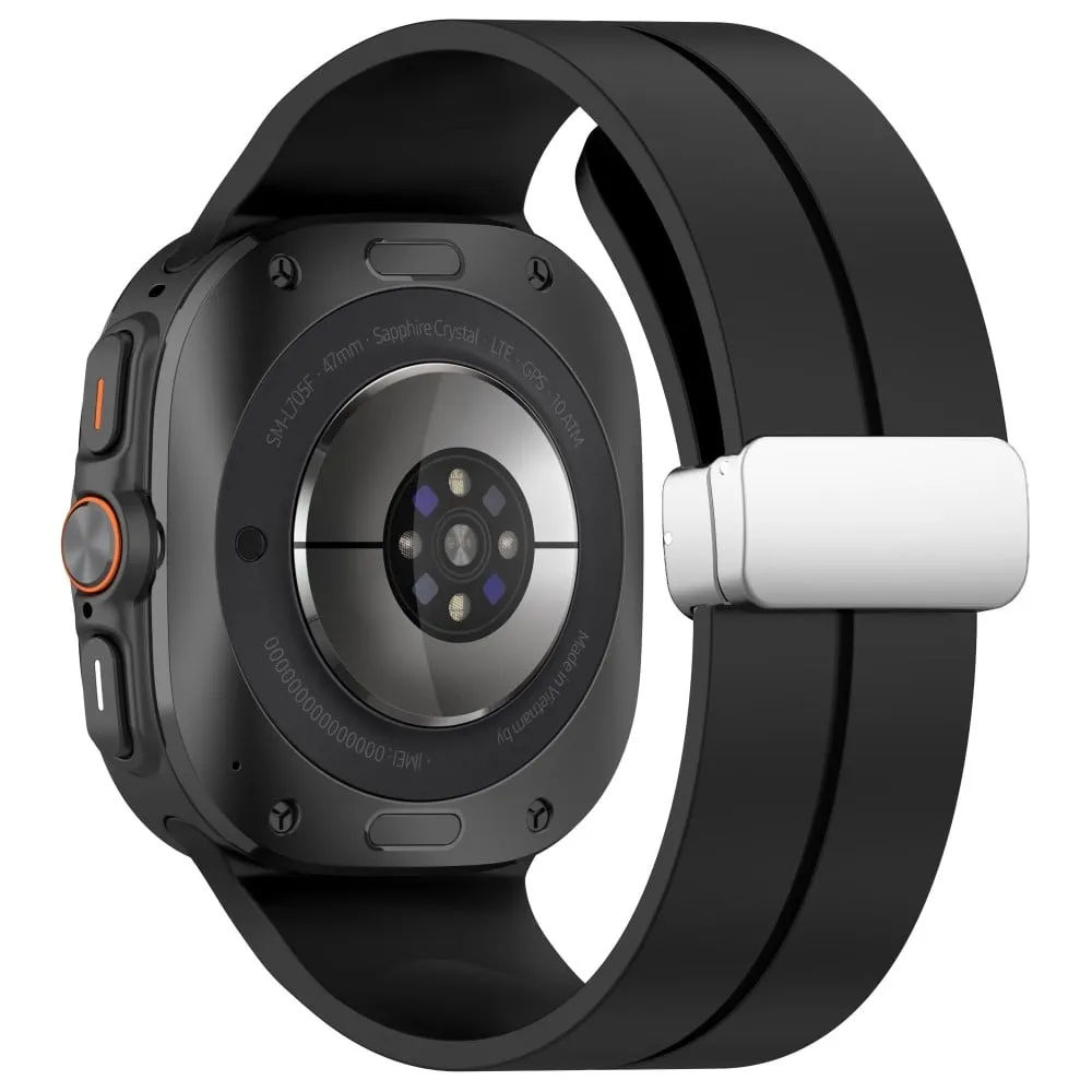 Samsung Galaxy Watch Ultra 47 mm smartklokkearmbånd i silikon med sølvfarget magnetisk foldespenne - Svart