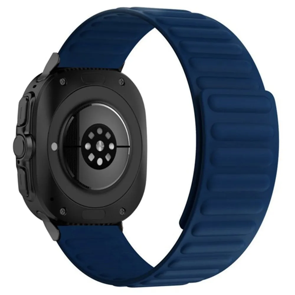 Samsung Galaxy Watch Ultra 47 mm magnetisk silikonklokkerem - Mørkeblå