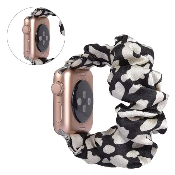 Apple Watch Series 5 40 mm klokkerem med kult tøymønster - Hvite Skyer På Svart Bakgrunn