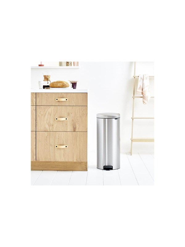 brabantia newIcon - rubbish bin - 30 L - matt steel