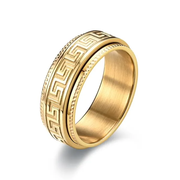 Elegant mønstret ring i gull