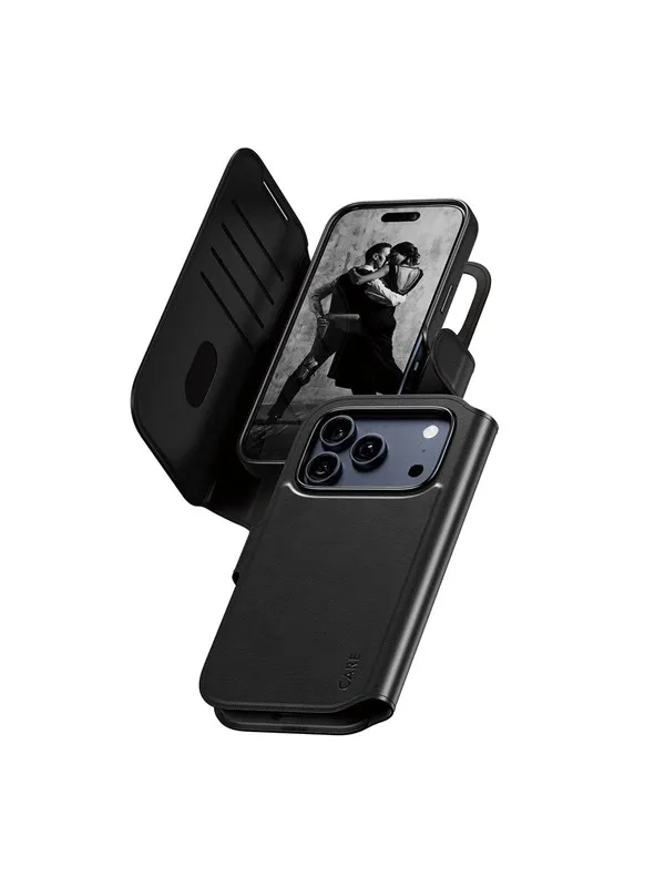 CARE by PanzerGlass Feature Case Tango Two-in-One Wallet w. MagSafe iPhone 17 Pro