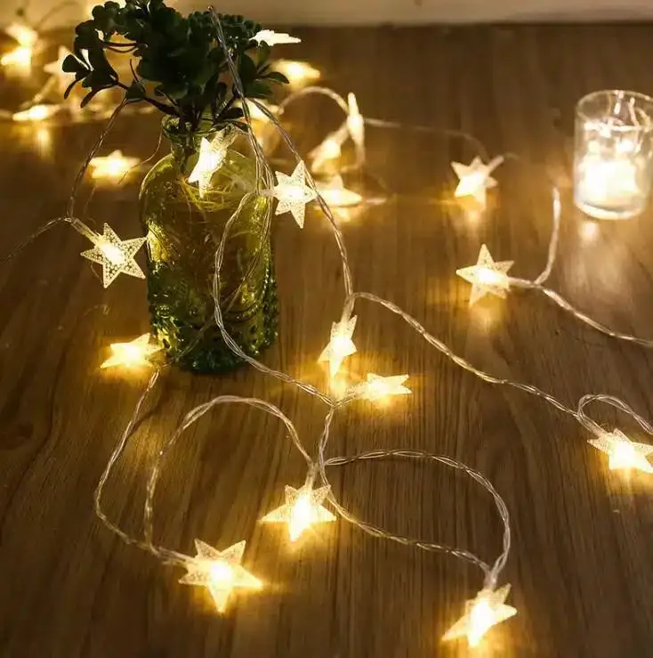 LED-lyskjede 4 meter med Stjerner - Solcelledrevet -