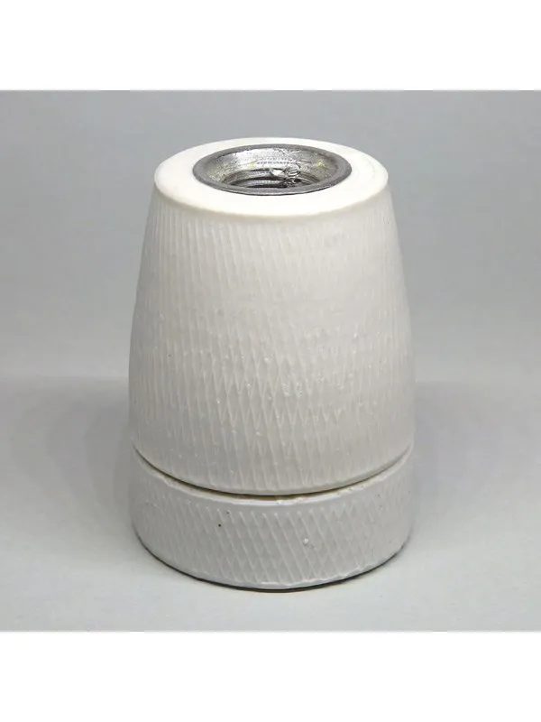 Teknisk Belysnings Industri E27 porcelain lampholder 3/8 rg w/e