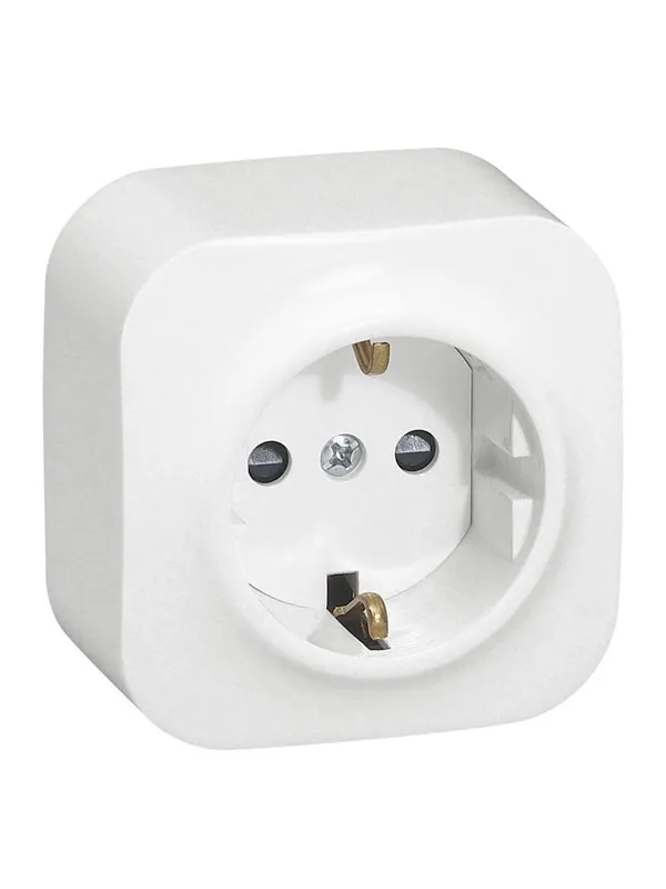 Legrand Forix 16a 2p+e sch sckt w shutt