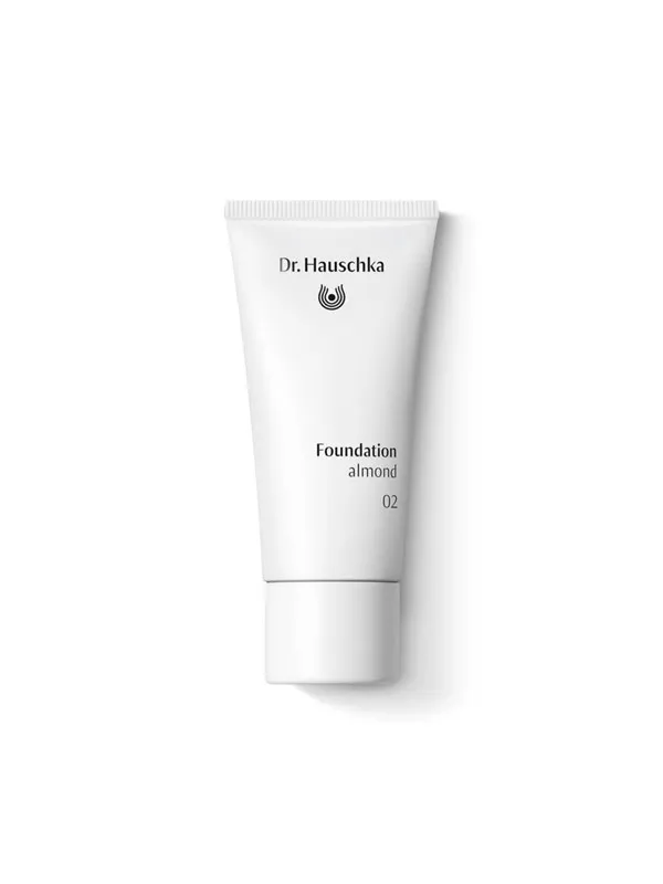 Dr. Hauschka Foundation 02 Almond 30 ml