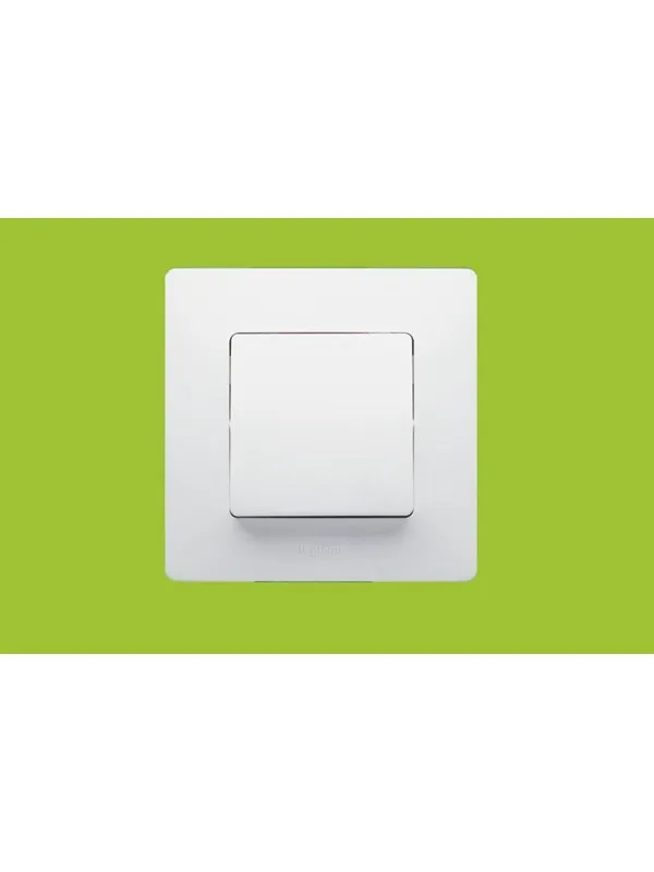 Legrand Two way switch 10a white