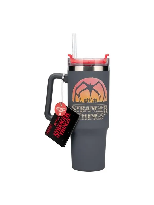 Paladone - Stranger Things 5 900ml Insulated Cup and Straw - Krus