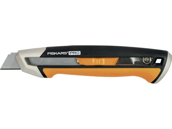 Fiskars carbonmax snap off knives 18mm