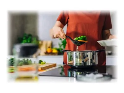 Fiskars FF Strainer spoon