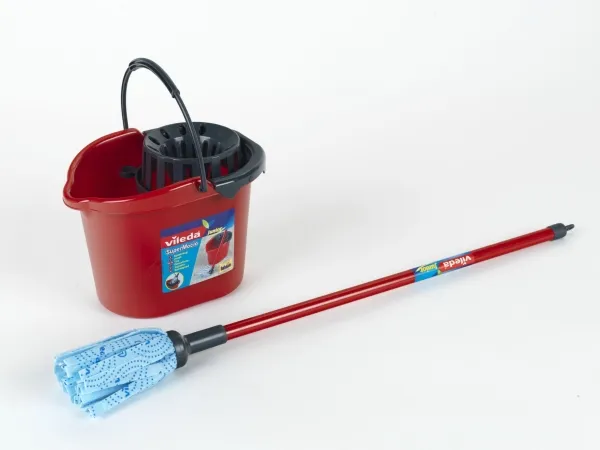 Theo Klein Bucket + Wipe Mop