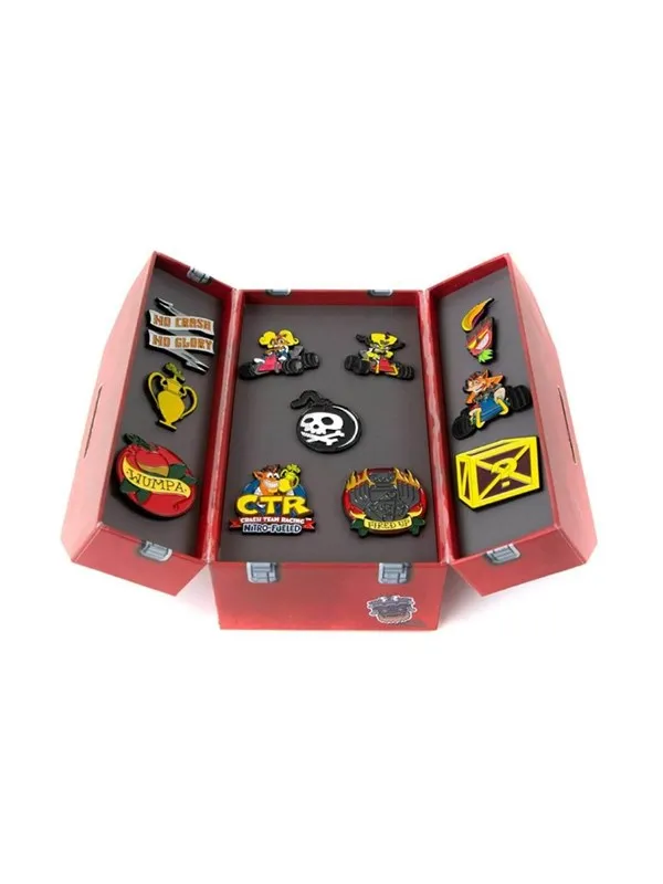 Numskull - Crash Team Racing Nitro-Fueled Toolbox Pin Badge Set - Pin/Merke