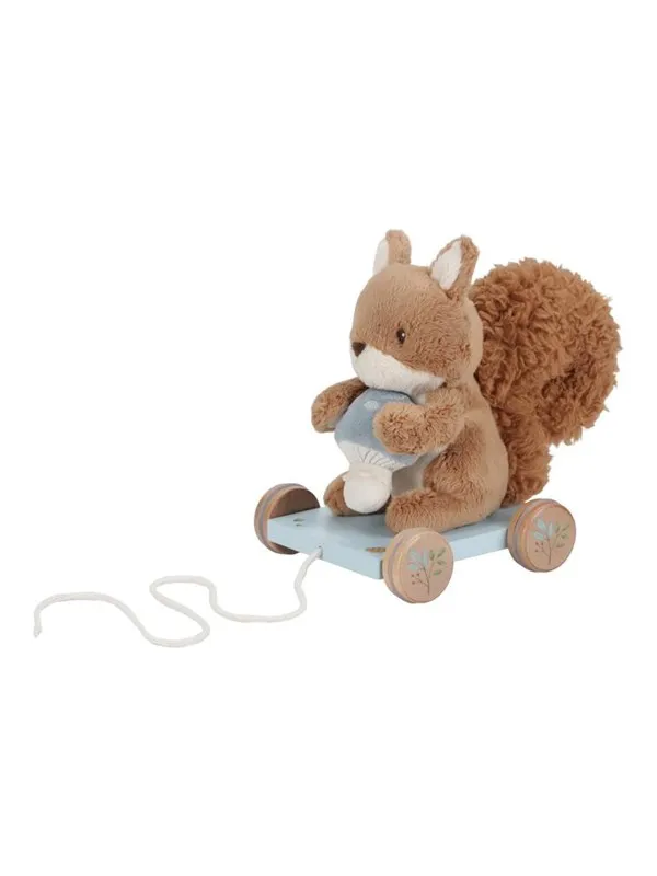 Little Dutch Pull-along Squirrel - Forest Friends