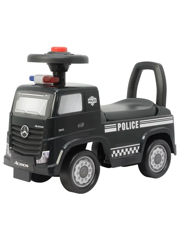 Mercedes Lisensiert Actros Politi