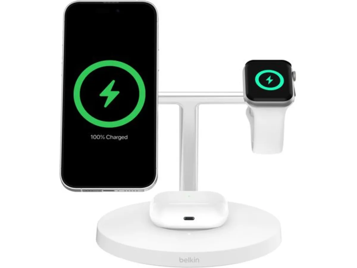 Belkin BOOSTCHARGE PRO 3-in-1 Qi2 15w Wireless Charger W AW White