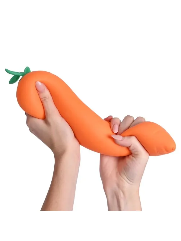 Simba Squishy Carrot 28 cm.