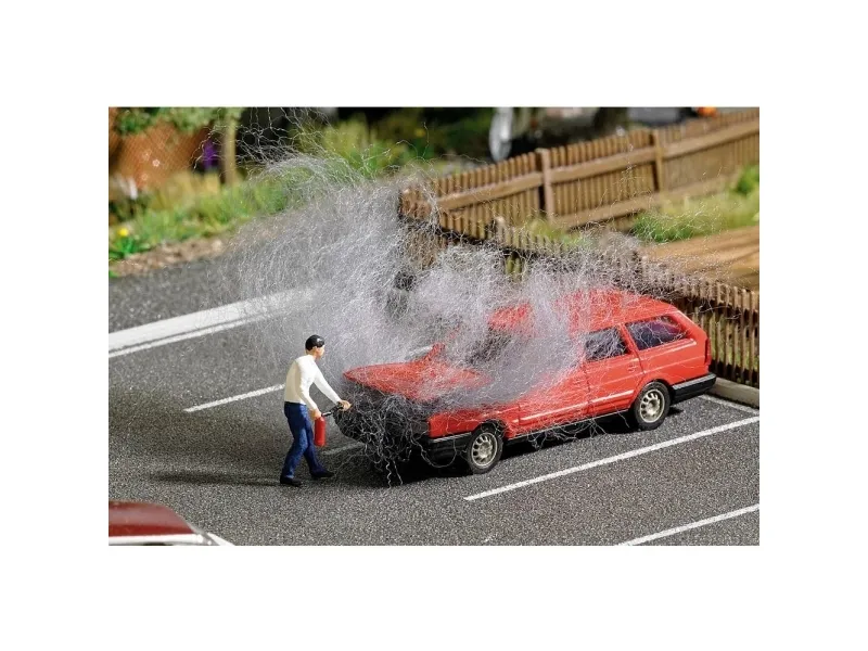 Busch 7881 H0 Volkswagen Passat motorbrann med figur