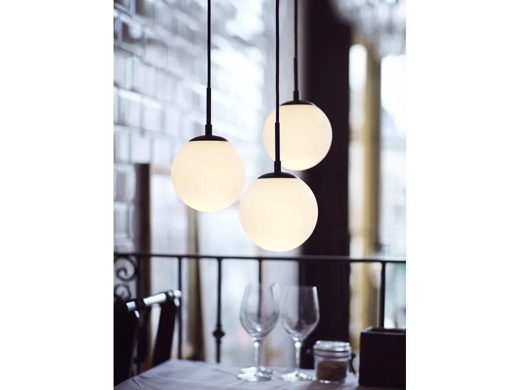 Pendellampe til café Chicago Ø30 cm opal/svart