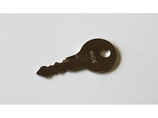 BUZZ KEY NR KH03 NØGLE VED TRÆKLÅS