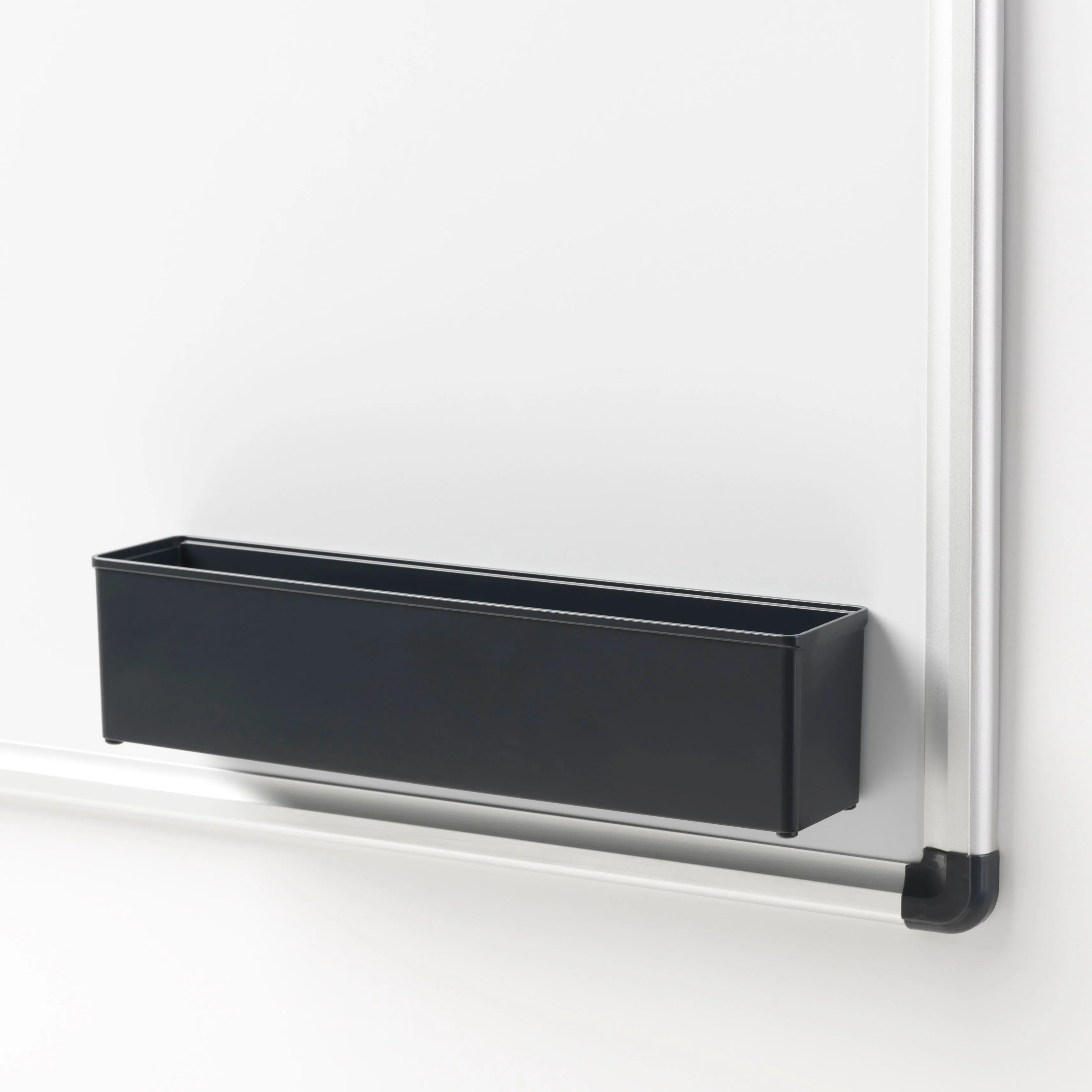 Magnetisk boks for whiteboards og metalltavler