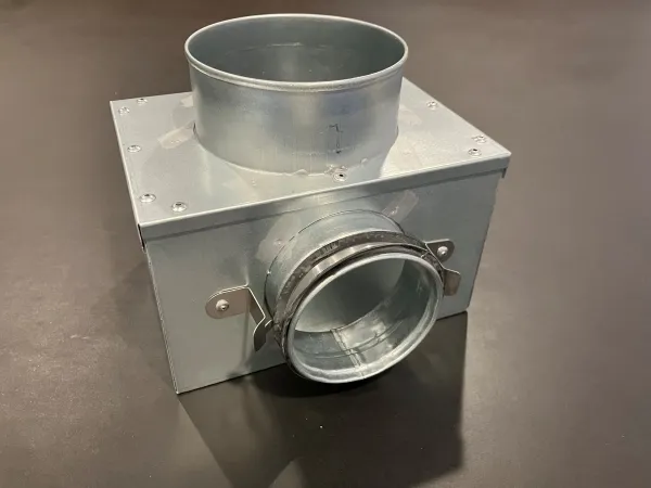 LINDAB InDomo vægboks PVWU 125 til kontrolventil ø125 mm med 1 afgang ø76 mm med Safe tætning for tilslutning til slange LFPE76/LFPEB76.