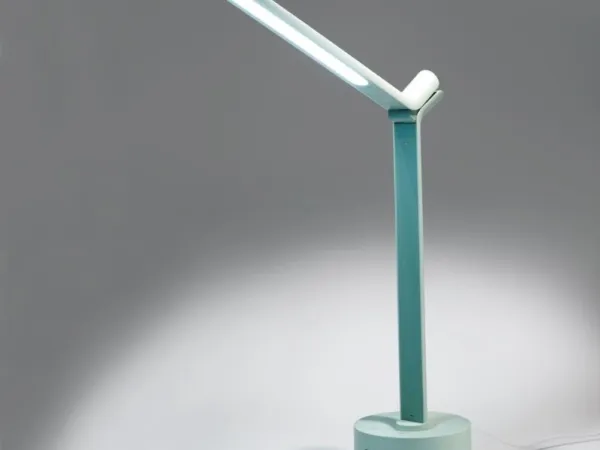 Tiross skrivebordslampe hvit (TS1816)