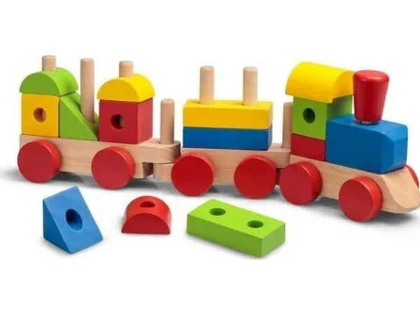Tog i tre med klosser og lyd