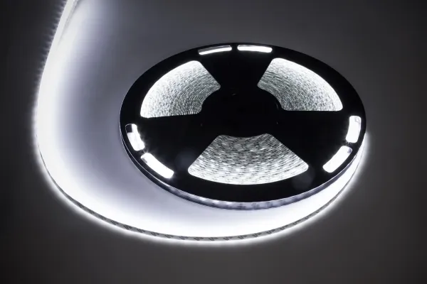 Rebel LED stripe 25m (1500x5050 SMD) kaldhvit 12V