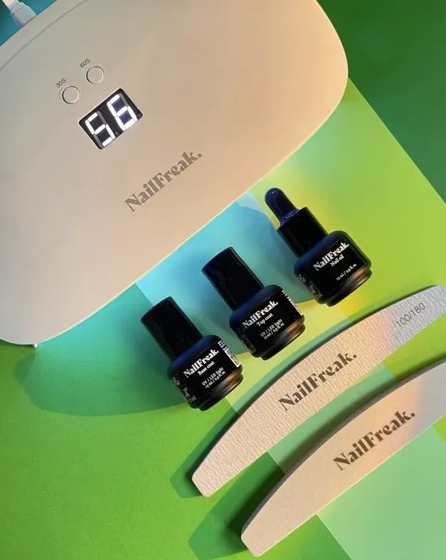 NailFreak UV/LED Nail Lamp