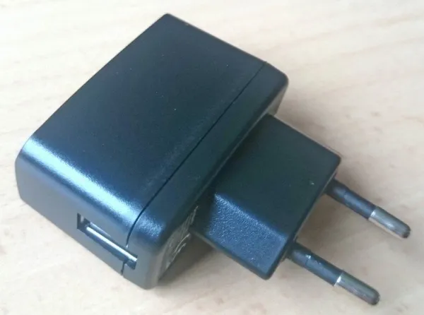 Catit USB-adapter til fontene 55600/50761/43742/43735 - 50043