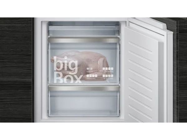 Siemens iQ500 KI86SADE0 - Kjøleskap/fryser - bunnfryser - innebygd - fordypning - bredde: 56 cm - dybde: 55 cm - høyde: 177.5 cm - 266 liter - Klasse E