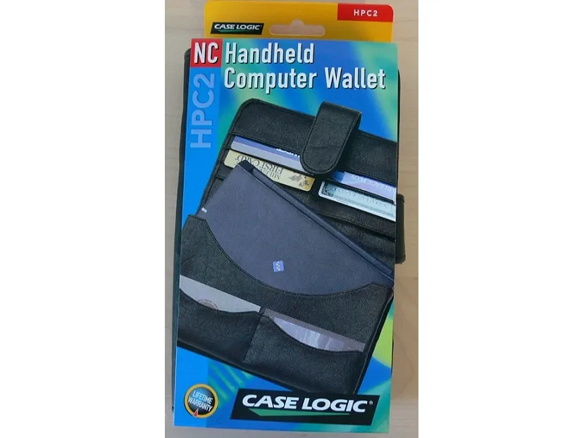 Case Logic Sleeve. Black