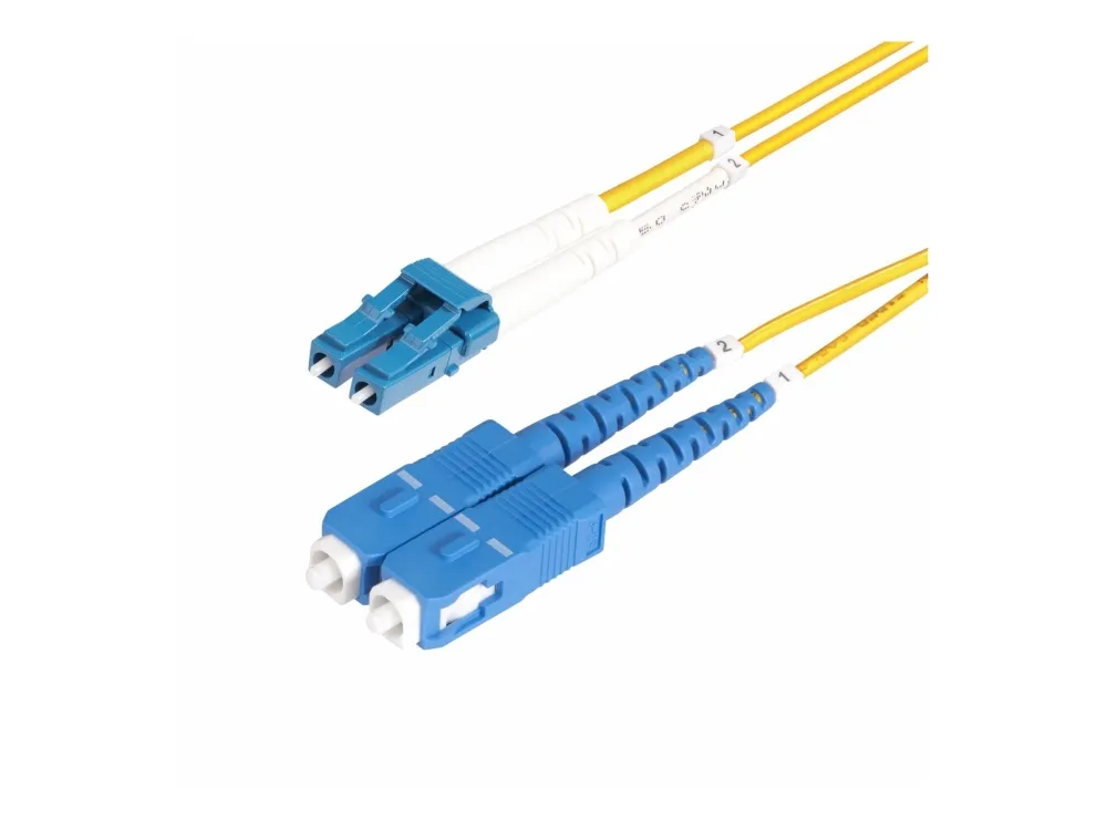 Startech 7m (23ft) LC to SC (UPC) OS2 Single Mode Duplex Fiber Optic Cable, 9/125µm, Laser Optimized, 10G, Bend Insensitive, Low Insertion Loss - LSZH Fiber Patch Cord (SMLCSC-OS2-7M) - Koblingskabel - LC/UPC-enkeltmodus (hann) til SC/UPC-enkeltmodus (hann) - 7 m - 7 m - 2 mm - fiberoptisk - dupleks - 9 / 125 micron - OS1/OS2 - halogenfri, passiv - gul