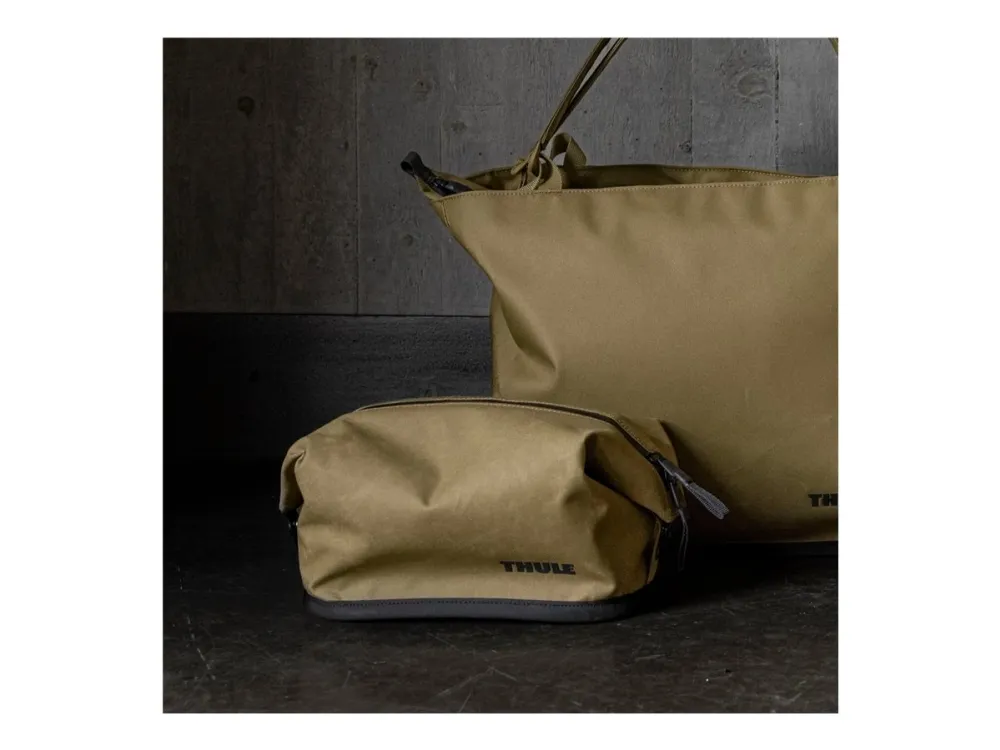 Thule Aion - Pose for toalettsaker - waxed P600 polyester canvas, Hypalon, polyuretan - nutria brown
