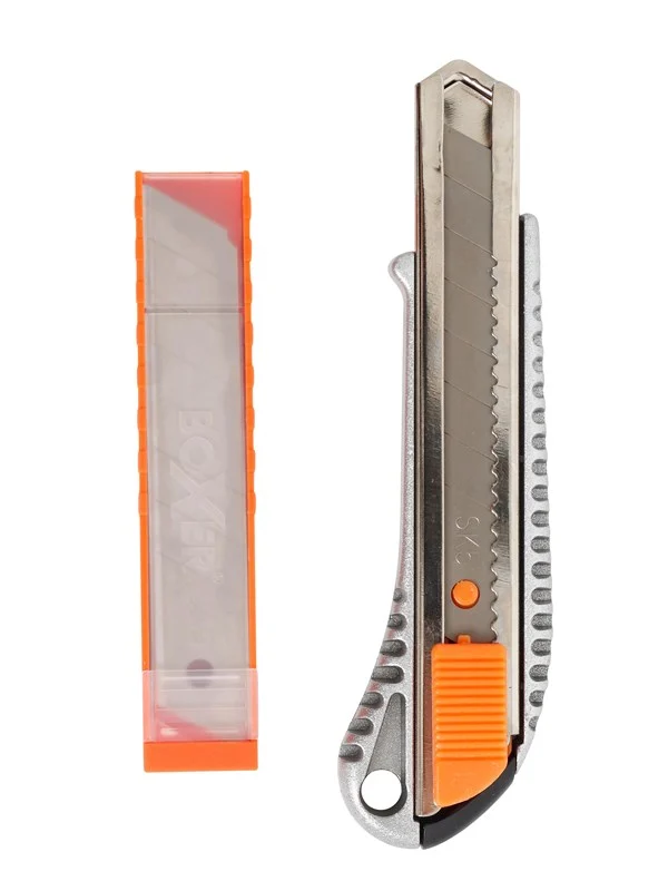 Boxer Hobbykniv 18 mm inkl. 10 ekstra knivblader