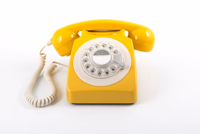 GPO 746 Retro Dreieskivetelefon - Senneps Gul